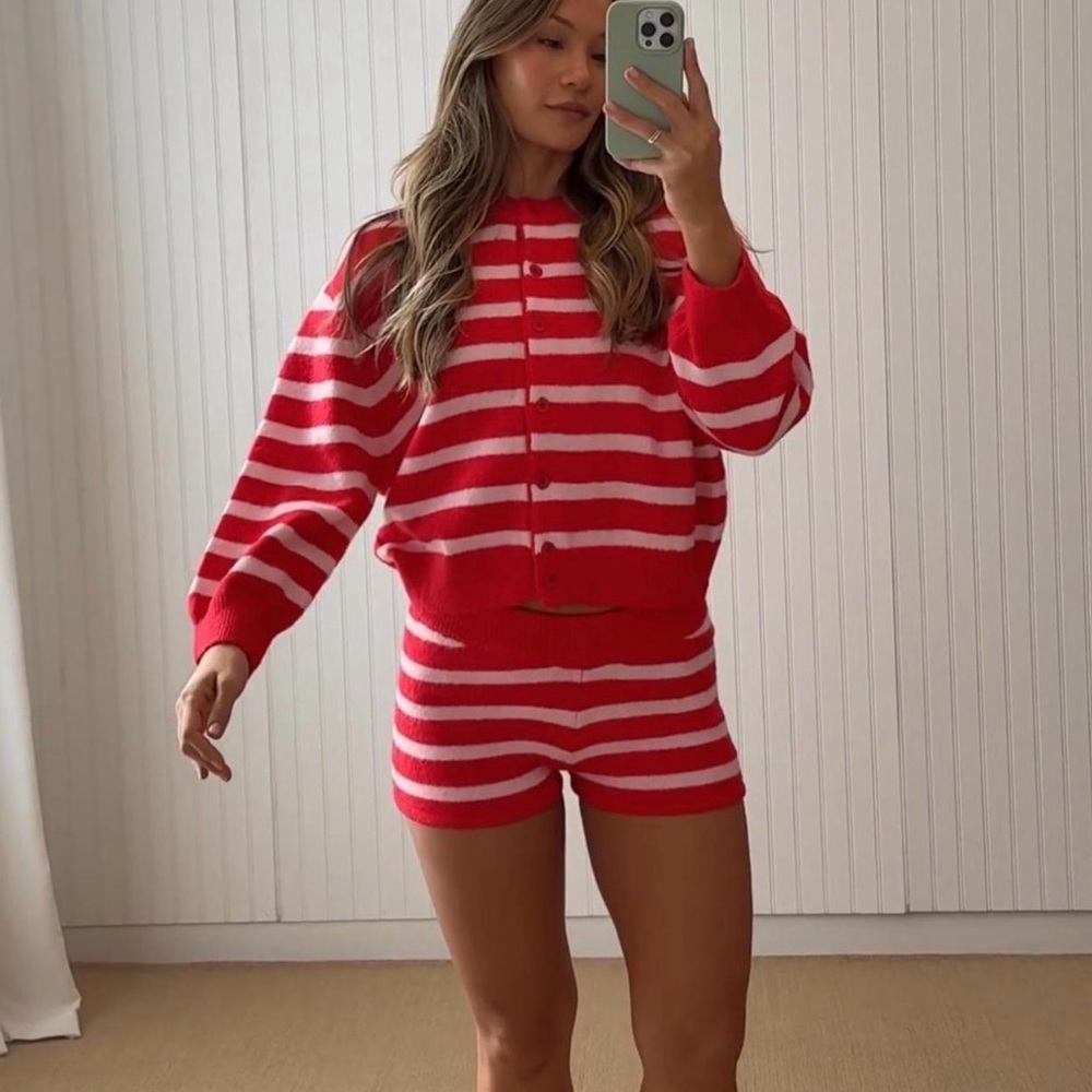 Daily Drills cardigan Red and pale pink Striped Cardigan - Picture 6 of 7